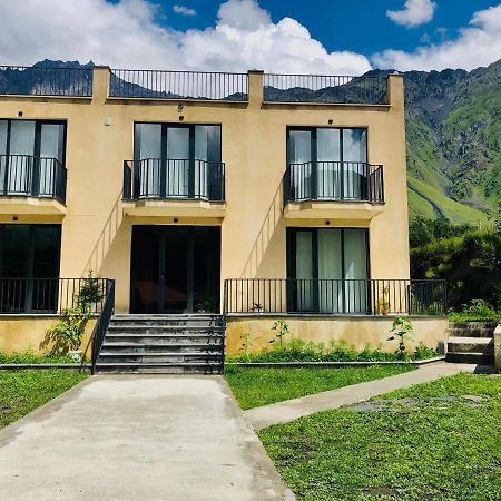 Hotel Horizon Kazbegi Exteriör bild