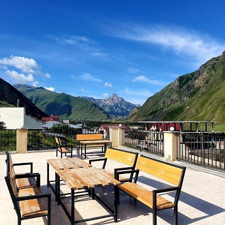 Hotel Horizon Kazbegi Exteriör bild