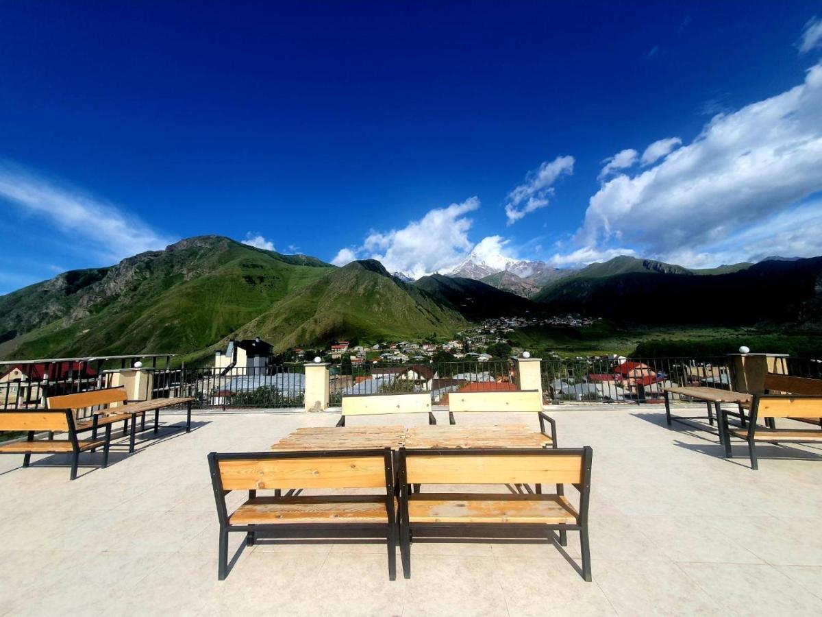 Hotel Horizon Kazbegi Exteriör bild